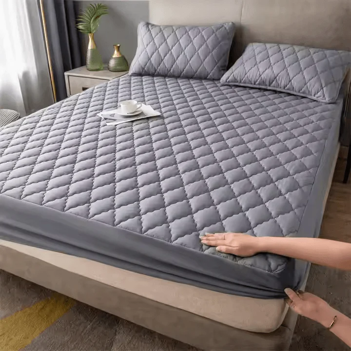 Waterproof Quilted Mattress Protector Set - Fitted Cover + 2 Pillowcases, Deep Pocket, Queen/King - Image 1